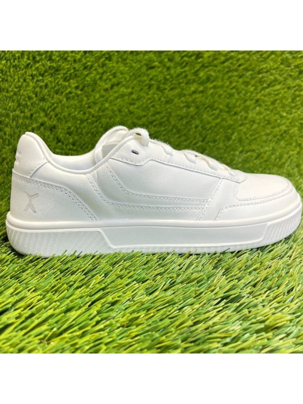Flux Footwear Adapt Leather Trainer White Womens Size 8 Athletic Shoes Sneakers